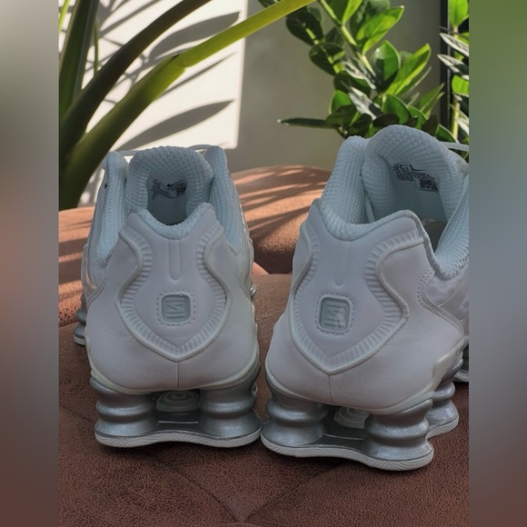 Nike 🔥 Shox TL Triple Sail White AR3566 103 Running Shoes Women’s Size 6 7 9.5 - Picture 4 of 16